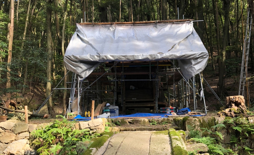 青龍殿 社殿の修復の様子2