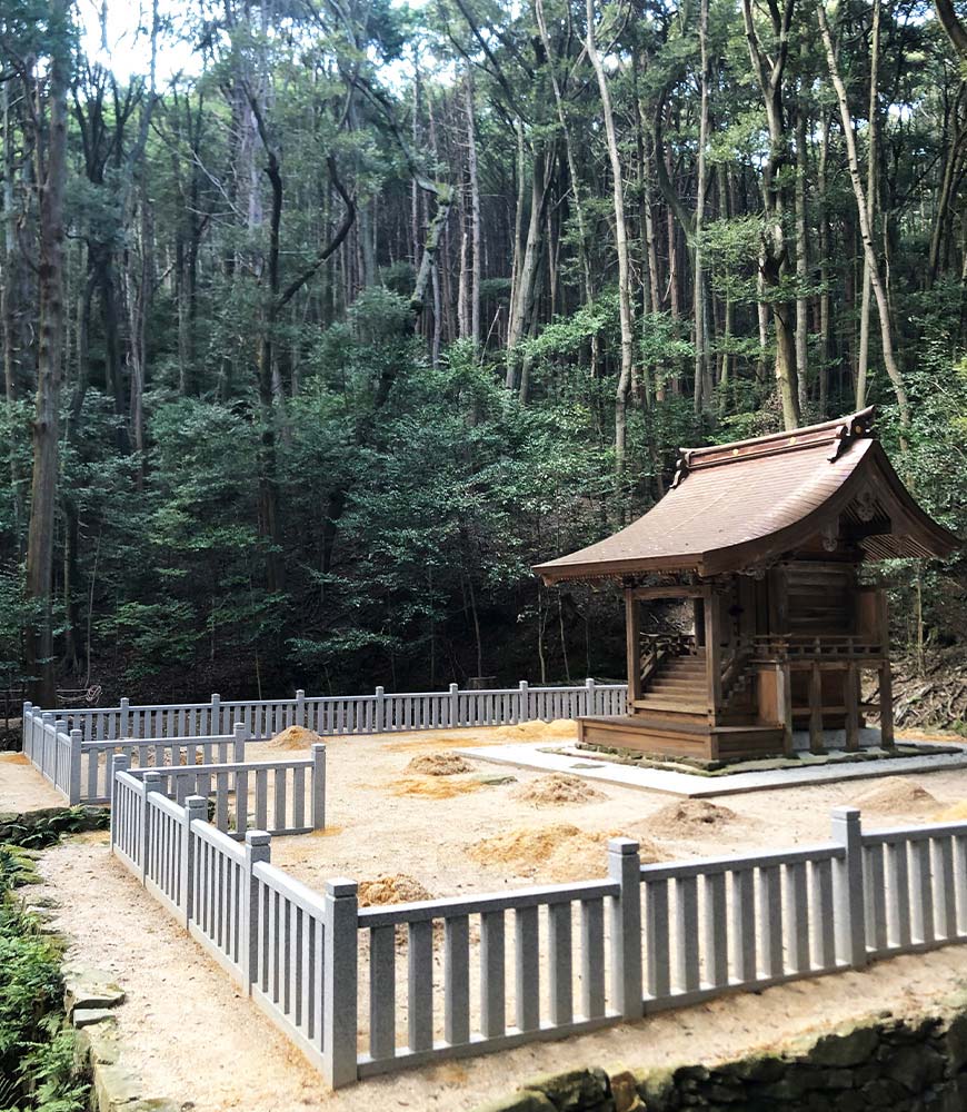 青龍殿 鳥居 及び 玉垣 の再建の様子4