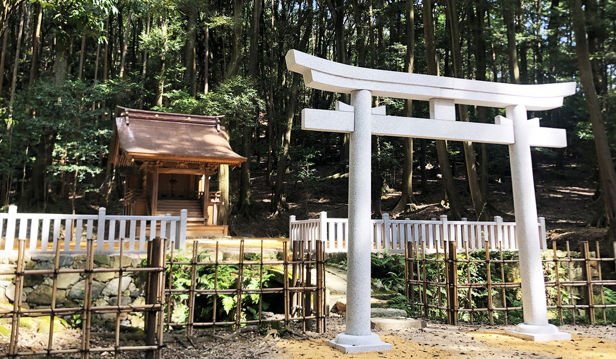 青龍殿 鳥居 及び 玉垣 の再建